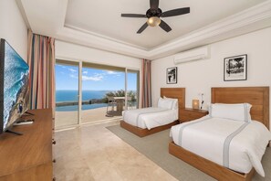 4 bedrooms, desk, soundproofing, iron/ironing board - Million Dollar Views Cabo San Lucas (Cabo San Lucas)