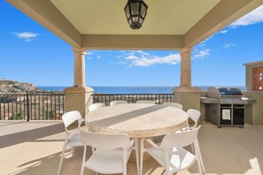 Outdoor dining - Million Dollar Views Cabo San Lucas (Cabo San Lucas)