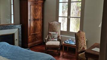Double or Twin Room | Individually decorated, individually furnished, free WiFi