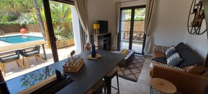 TV - SUPERB VILLA, very QUIET, 5min FROM THE SEA of the GULF of Saint Tropez  (Grimaud)