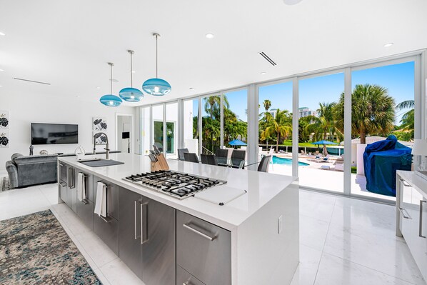 Private kitchen
