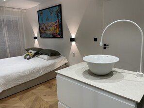 2 soveværelser, strygejern/strygebræt, gratis Wi-Fi, sengetøj