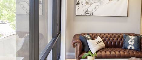 Smart TV, offices, printers