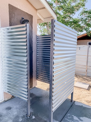 Property grounds - Bohemian Oasis in the Desert (Joshua Tree)