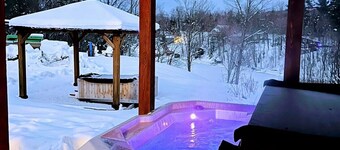 Cozy Lake Eden Retreat|Hot Tub|Wifi|Games|Pets OK