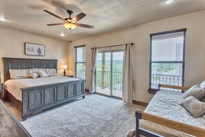 8 quartos, ferros/tábuas de passar roupa, Wi-Fi de cortesia