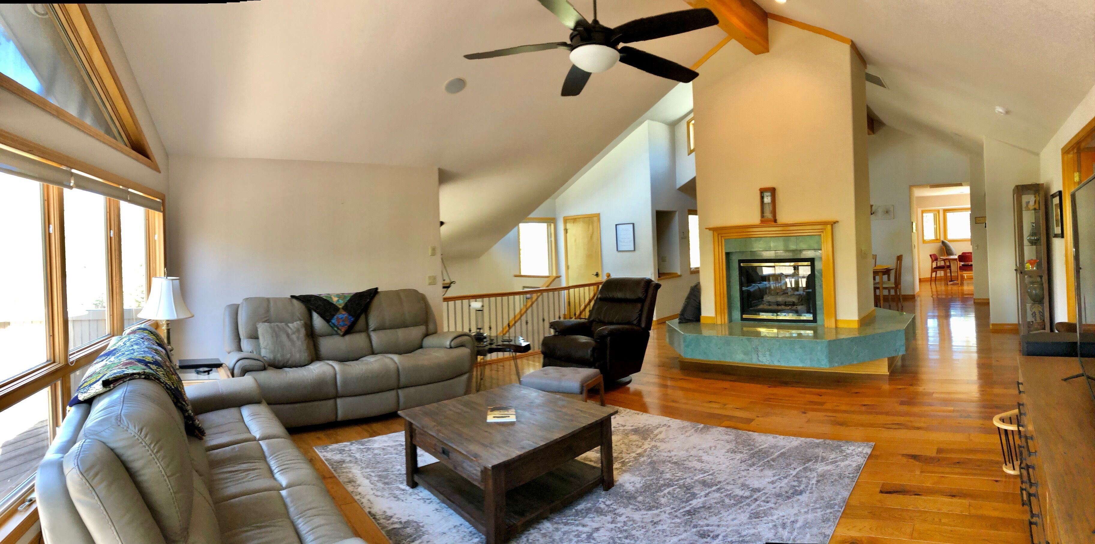 Bike, Hike, Kayak & Golf Retreat, WiFi, 8 SHARC Passes, Close to Fort Rock Park