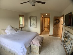 3 makuuhuonetta, vauvan matkasänky, ilmainen Wi-Fi, vuodevaatteet