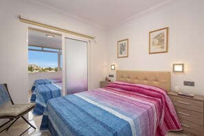 2 Schlafzimmer, Zimmersafe, Bügeleisen/Bügelbrett, Reisekinderbett