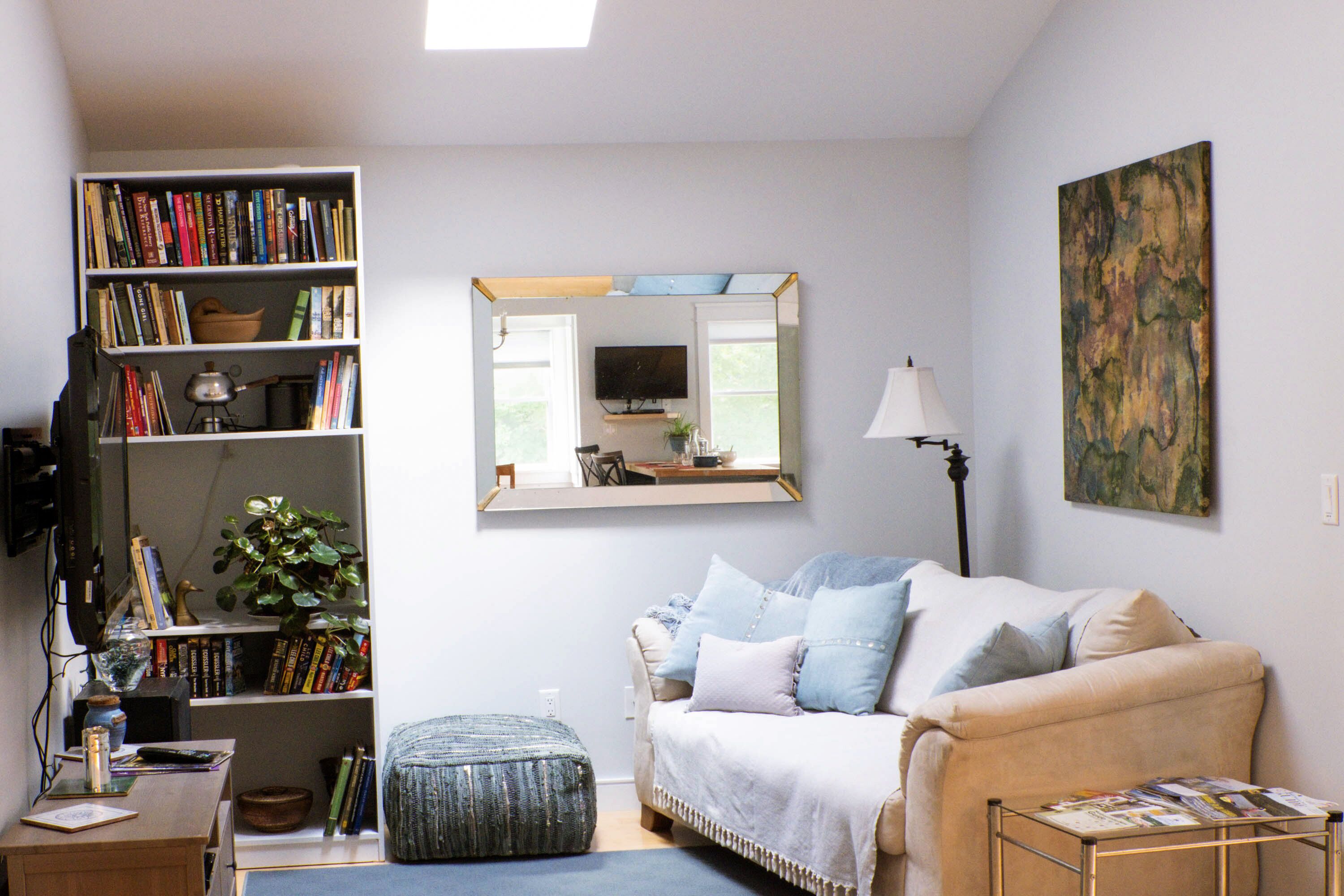 Tree Top HideAway - Rural Apartment