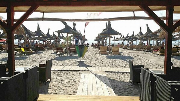 Beach bar - Roca del Mar (Navodari)