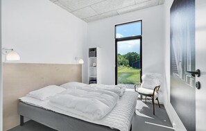 5 عدّة غرف نوم وسرير سفر وواي فاي مجانًا