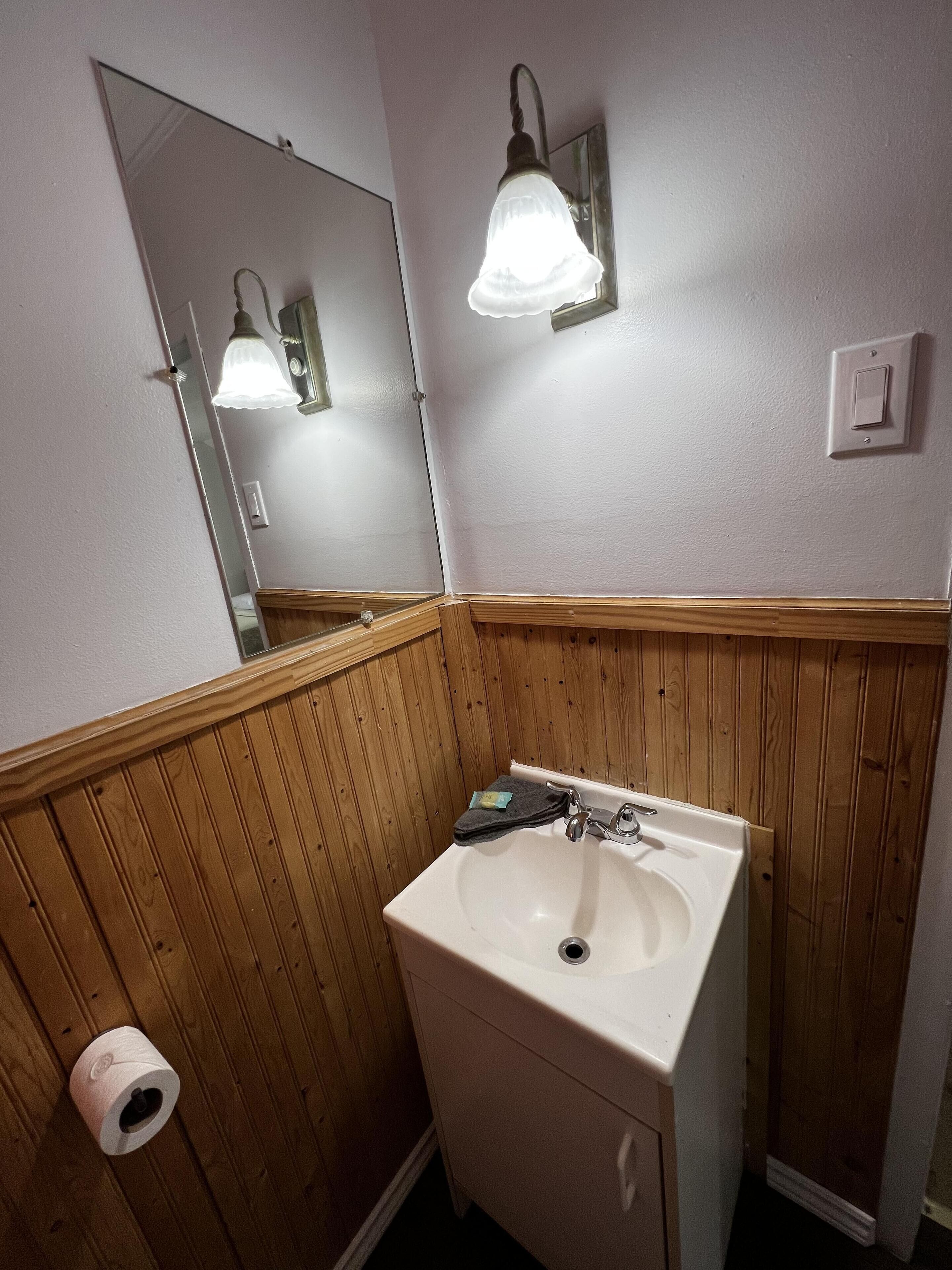Een douche, handdoeken