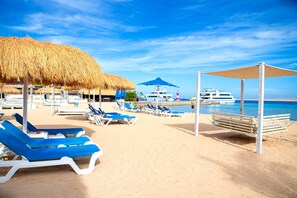 Outdoor pool - Hurghada Marina Apartments & Studios (Hurghada)