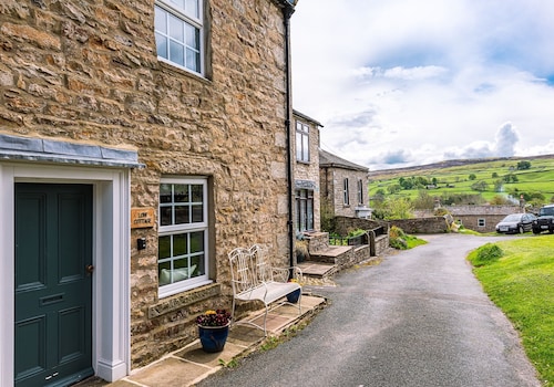Low Cottage, a dog friendly holiday home for up to four people in the pretty village of Reeth.