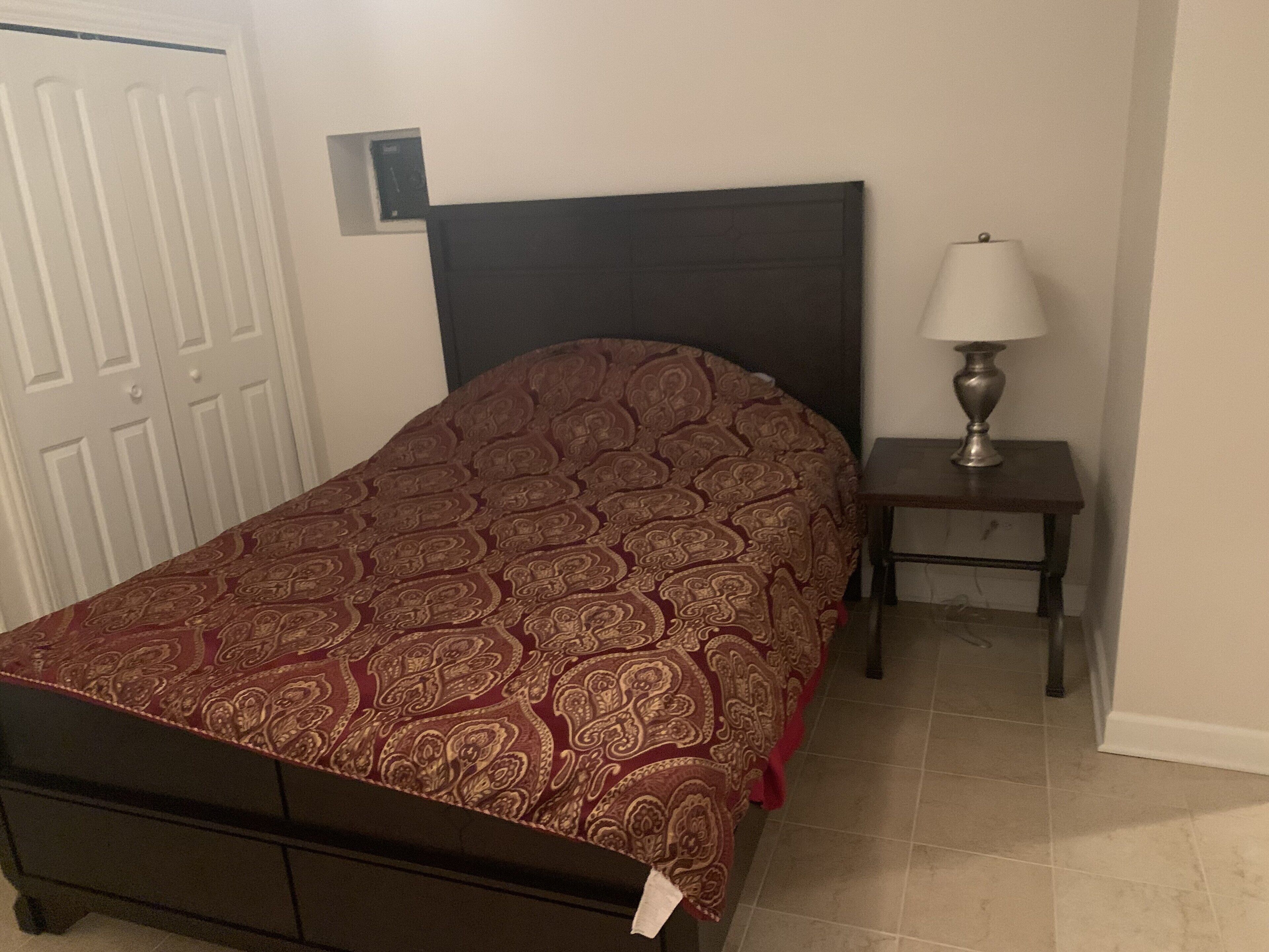 Mansion with Pool, theater, game room in a golf community!