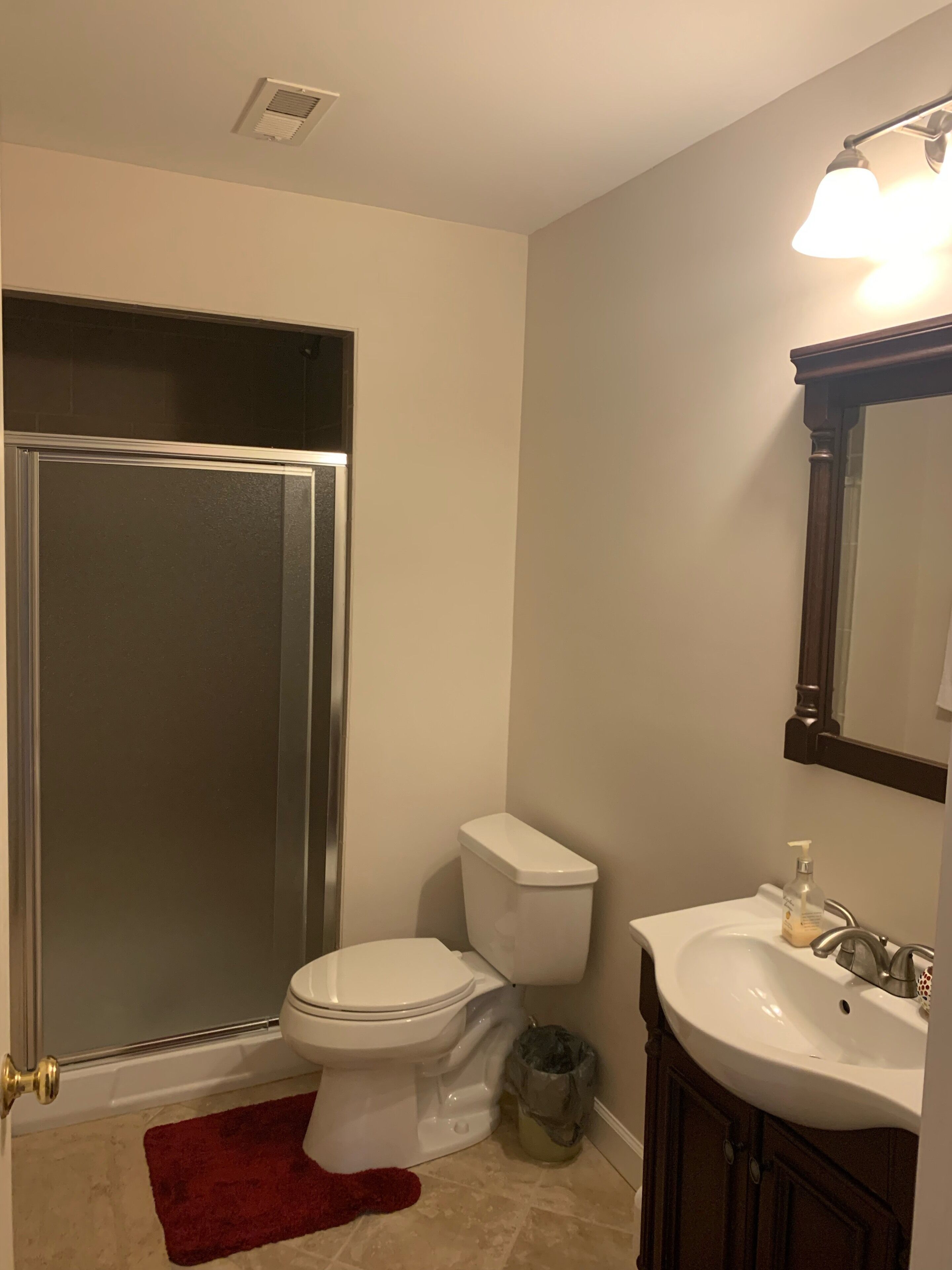 Mansion with Pool, theater, game room in a golf community!