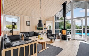 TV, fireplace - Gorgeous home in Vemb (Vemb)