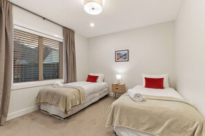 3 bedrooms, iron/ironing board, travel cot, free WiFi