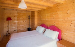 7 Schlafzimmer, Reisekinderbett, kostenloses WLAN
