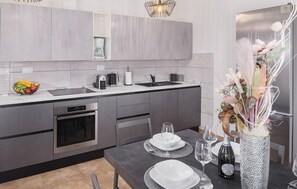 Fridge, microwave, oven, dishwasher