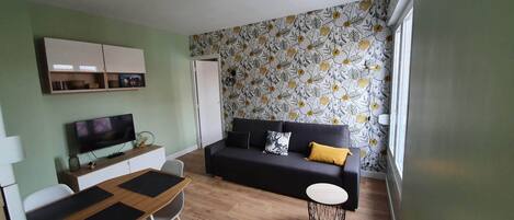 Télévision à écran plat