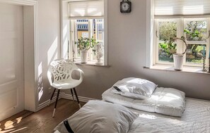 2 bedrooms, free WiFi