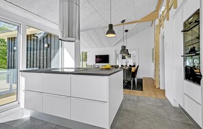 KĂŒhlschrank, Herdplatte, GeschirrspĂŒler