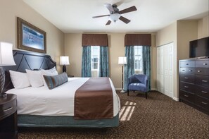 2 chambres, fer et planche à repasser, lit parapluie, Wi-Fi gratuit