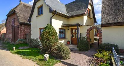 2 bedroom cozy home in Mariendorf