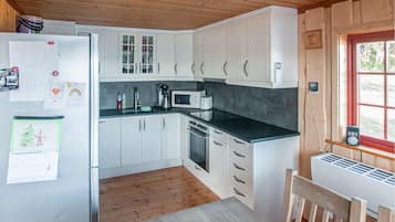 Kühlschrank, Herdplatte, Geschirrspüler