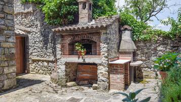 Enceinte de lâhĂ©bergement