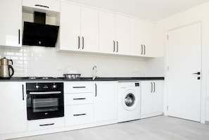 Family Duplex, Sea View | Private kitchen