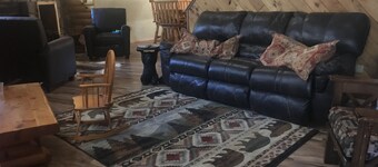 Honey dome Hideout Unique cabin sitting on 5 acres in northern Michigan