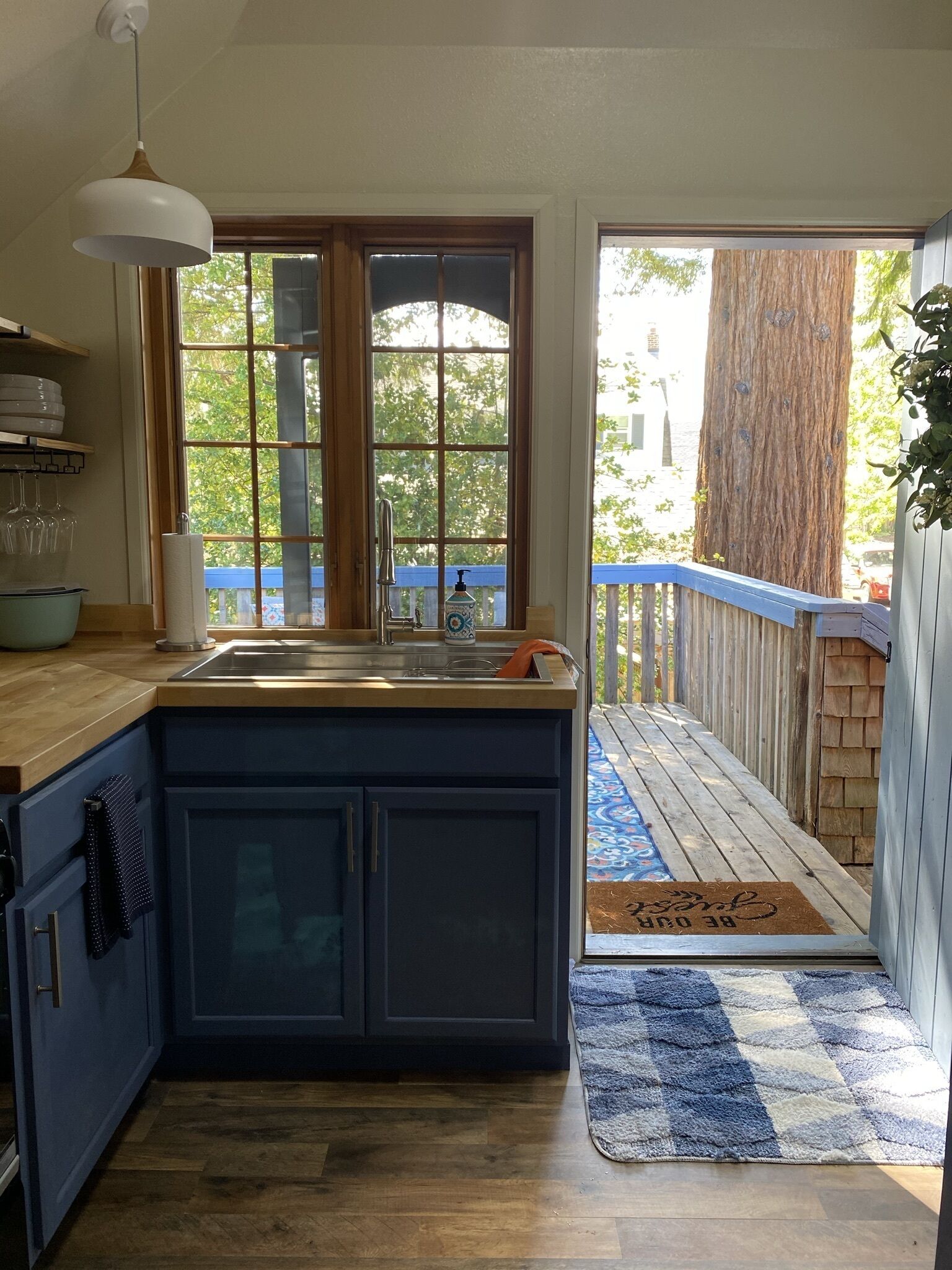 Located within walking distance to historic downtown 3rd Street 