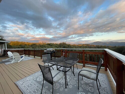 Sierra Suite - Spacious 2 queen suite with amazing views - Sierra Mountain Lodge