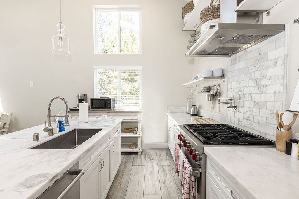 微波炉、烤箱、炉灶、洗碗机