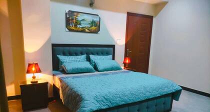 FAMILY Apt 2BHK Parking Netflix WiFi UhdTv Kitchen