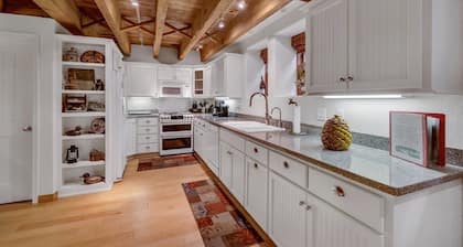 One of a kind gem- 2 rental units on 1.2 lakefront acres ideal for 2 families