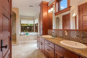 Shower, jetted bath, hair dryer, towels