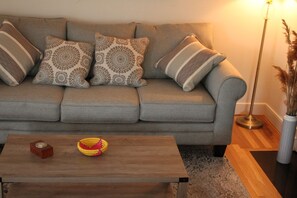 Smart TV, fireplace, offices, computer monitors