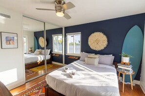 3 bedrooms, iron/ironing board, travel cot, WiFi - Charming Bay Park 3BR Great Backyard BBQ A/C (San Diego)