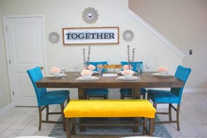 Dining - Villa Champion - 1585 Moon Valley by Fairytale VR (Davenport)