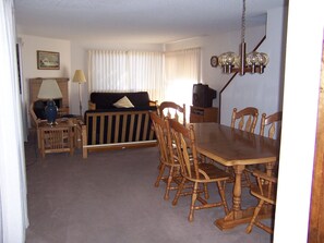 TV, fireplace, DVD player
