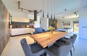 Dining - Luxury villa Lucija with heated pool (Linardići)