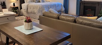 Eastwood Escape Cottage 🔥Hot Tub 🔥 