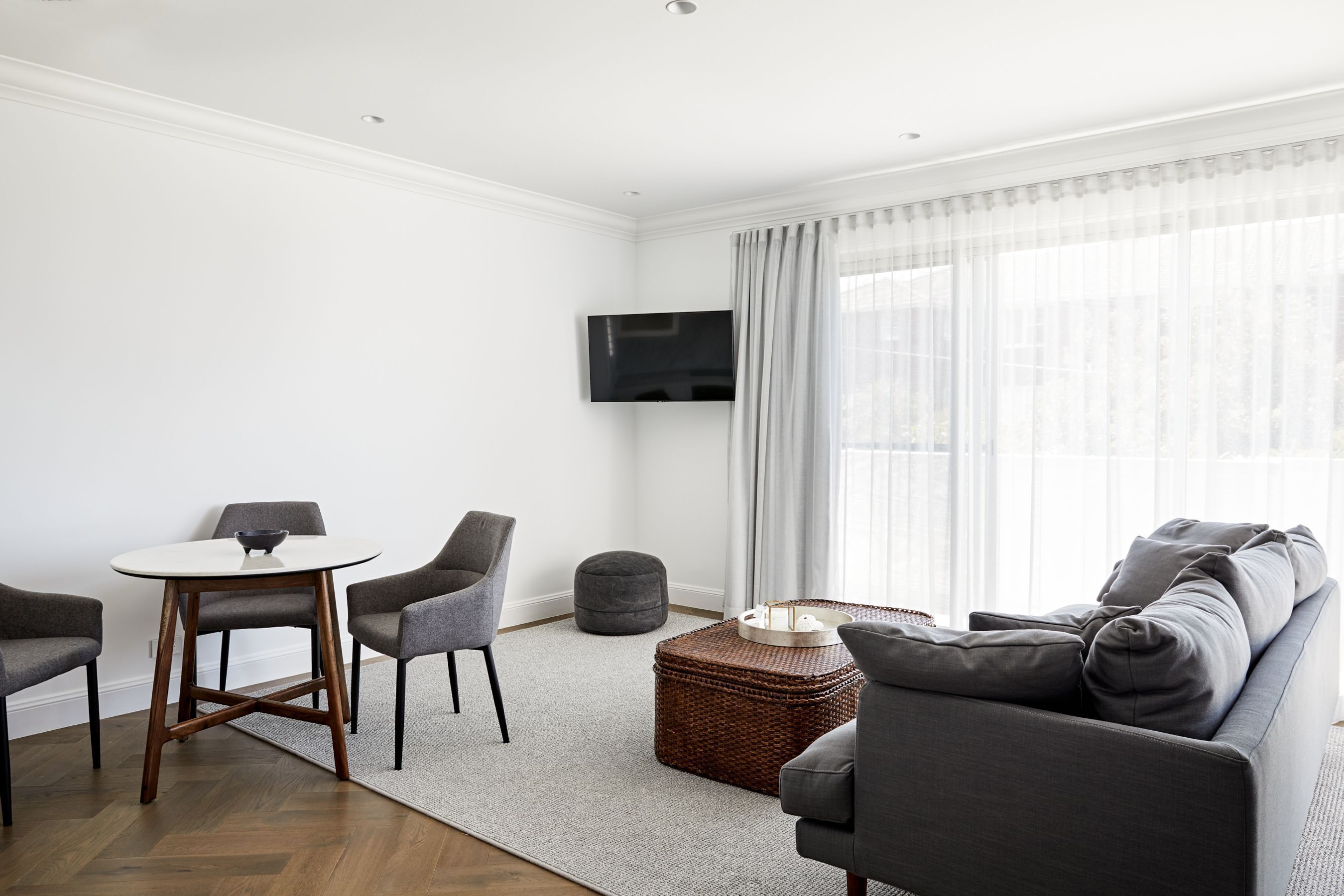 Luxury Villas Coogee Ocean View (Walk to Beach) — image 17