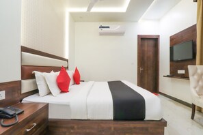 Deluxe Room | Free WiFi - Capital O 69951 Hotel Burbon Bliss By Wl (Agra)