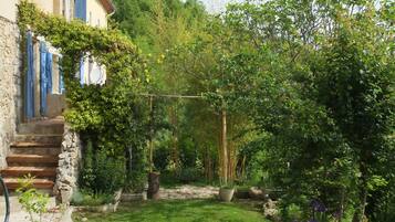 Enceinte de lâhĂ©bergement