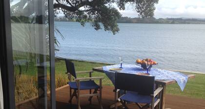 Absolute Waterside Serenity with full kitchen - only 1 hour from Auckland